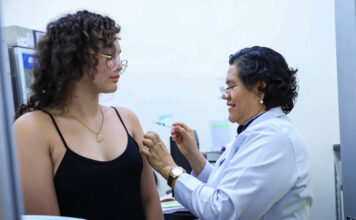 Vacina contra HPV é associada à queda de 78% em consultas por lesões pré-cancerígenas