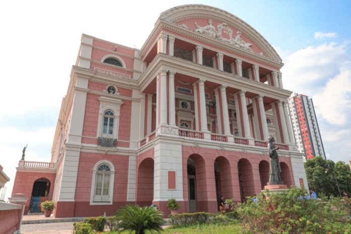 cultura_teatro amazonas_fachada
