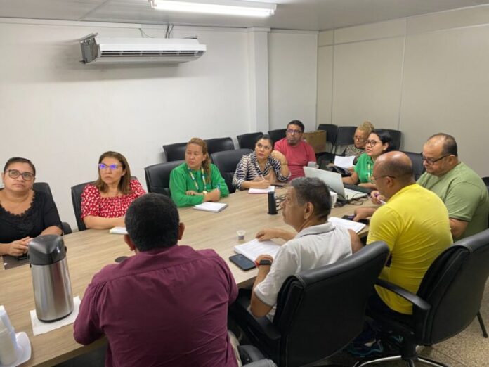 Reunião (4)