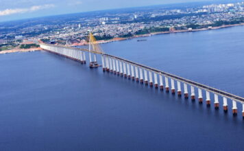 Rio Negro dispara na vazante e perde 40 centímetros em apenas uma semana em Manaus