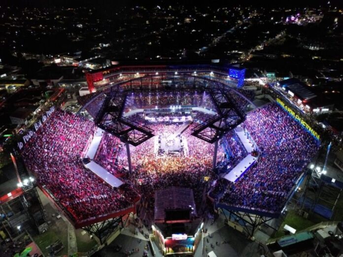 Festival de Parintins 2025 Com público recorde, Festa dos Visitantes reúne mais de 35 mil pessoas no Bumbódromo 1_Foto Aguilar Abecassis - Secretaria de Cultura e Economia Criativa