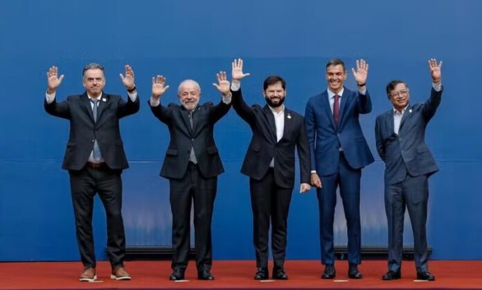 Lula e os presidentes do Chile, Espanha, Uruguai e Colômbia. — Foto- Ricardo Stuckert: Presidência da República