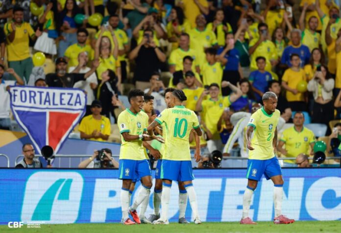 Estêvão comemora o seu primeiro gol com a camisa da Seleção Rafael Ribeiro: CBF