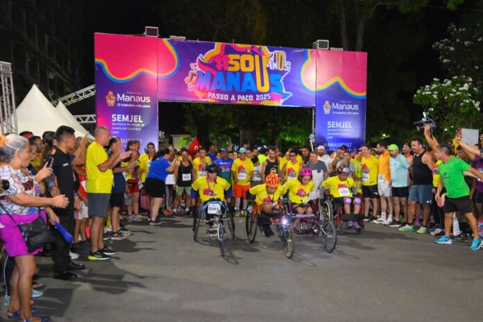 Prefeito David Almeida destaca sucesso da 1ª corrida ‘#SouManaus’ no centro histórico e celebra participação de mais de 6 mil pessoas 3 4