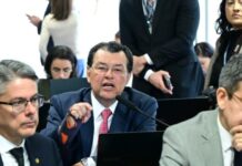 Eduardo Braga lidera rejeição da PEC da Blindagem no Senado