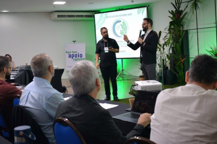 1st International Symposium on Tropical Medicine One Health, Society and Climate Change - palestra - foto- Amanda Gonzalez -UEA