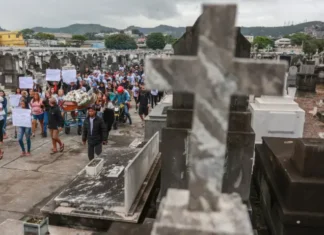 Quase 100 mortos identificados em megaoperação no Rio; grande maioria tinha ficha criminal