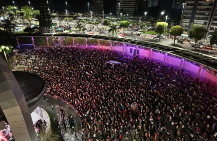 Manaus completa 356 anos com celebração gospel na Ponta Negra e show de Ana Paula Valadão 3