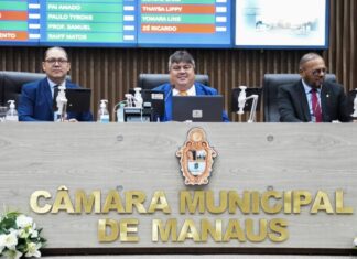 Câmara de Manaus celebra 18 anos da Escola do Legislativo