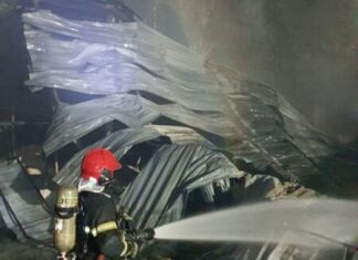 Corpo de Bombeiros controla incêndio de grandes proporções na zona leste de Manaus