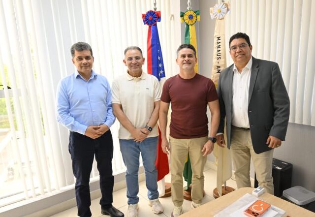 Prefeito David Almeida anuncia novo concurso da CGM