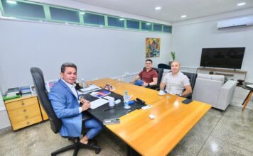 David Almeida e Tadeu de Souza alinham ações para avançar em demandas de Manaus