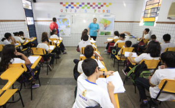 Concurso da Semed registra mais de 70 mil inscrições e amplia disputa por vagas em Manaus