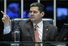 Alcolumbre sofre pressão para adiar votação do PL da Dosimetria no Senado