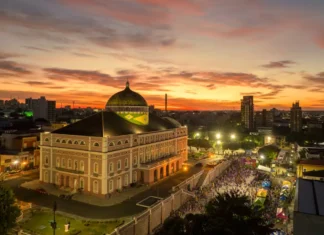 Teatro Amazonas é Patrimônio Mundial da Unesco após reviravolta em votação