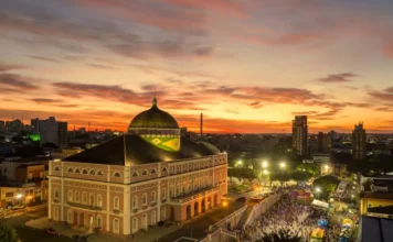 Teatro Amazonas é Patrimônio Mundial da Unesco após reviravolta em votação