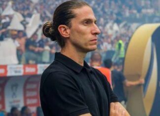 Flamengo demite Filipe Luís após goleada no Carioca