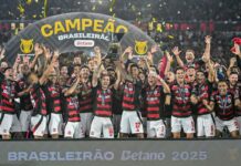 Flamengo consolida hegemonia e ergue nono título brasileiro em festa nacional