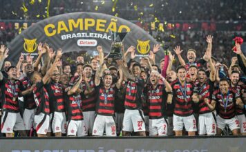 Flamengo consolida hegemonia e ergue nono título brasileiro em festa nacional
