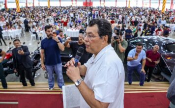 Confraternização da Assembleia de Deus em Manaus fortalece diálogo de Eduardo Braga com municípios