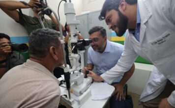 Wilson Lima acompanha mutirão de cirurgias de catarata do Opera+ em Iranduba