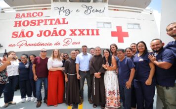 Wilson Lima inicia operações 2026 do Barco Hospital e destaca 200 mil atendimentos