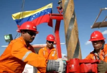 Ofensiva dos EUA na Venezuela amplia incertezas, mas pode pressionar preços do petróleo