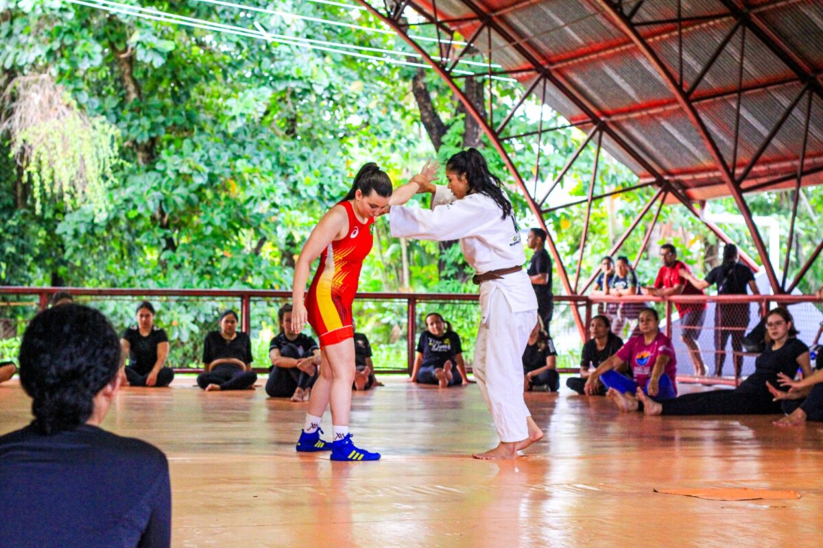 SEDEL - Curso de Defesa Pessoal Feminina no Vila Aberta Para Todos FOTO Divulgação Sedel