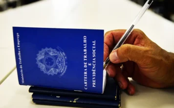 Desemprego cai ao menor nível da história, mas Amazonas ainda enfrenta informalidade elevada