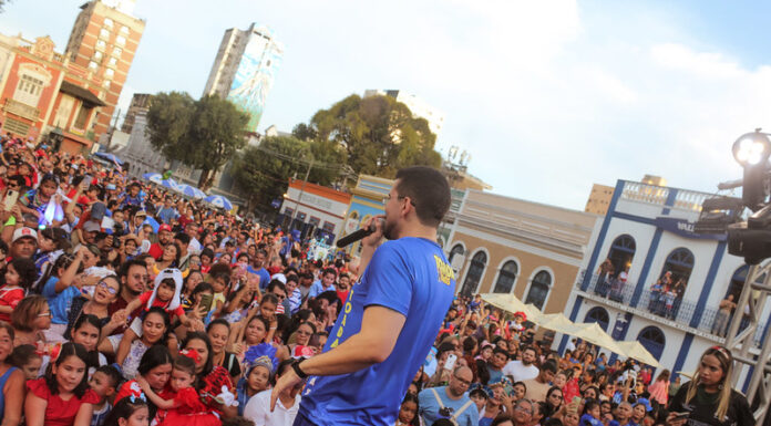 Família, cultura e boi-bumbá marcam estreia do Toada Kids no Largo de São Sebastião