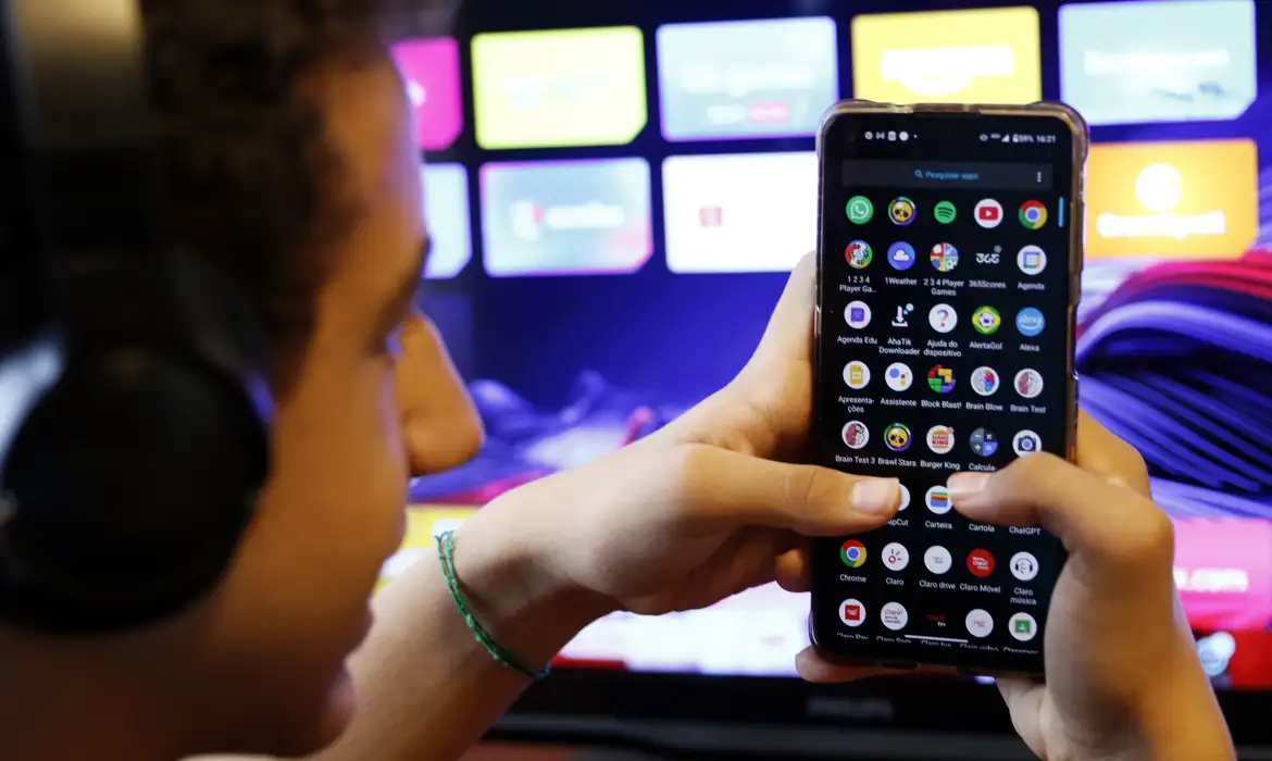 celular app smartfone. Foto Bruno Peres:Agência Brasil