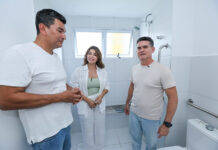 David Almeida apresenta modelo inédito de moradias mobiliadas e amplia programa habitacional em Manaus