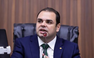 Governador Roberto Cidade suspende contratos ligados à família e aciona medidas de transparência