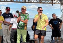 David Almeida celebra recuperação da praia da Ponta Branca no bairro Educandos