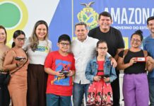 Vice Tadeu de Souza lidera ação do Governo Presente que leva serviços à população