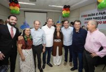 MDB filia ex-prefeito, deputados e liderança indígena e fortalece grupo de Eduardo Braga no estado