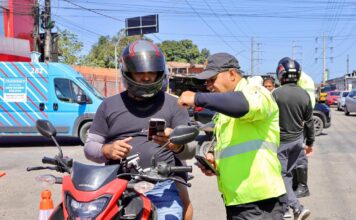 Operação de trânsito retira 28 motocicletas irregulares das ruas da cidade