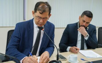 CCJR analisa projetos e destaca política para acumuladores compulsivos