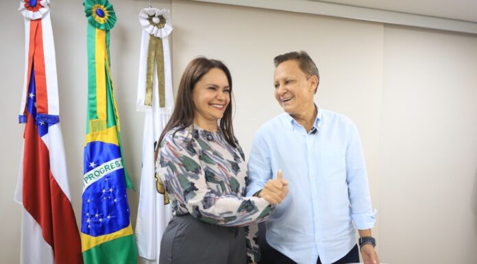 Adjuto Afonso assume interinamente a presidência da Aleam em meio à transição no AM