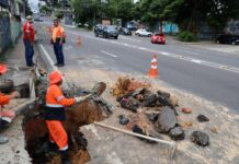 Prefeitura de Manaus age rápido e recupera drenagem na Umberto Calderaro