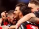 Pedro marca golaço, Flamengo vence Estudiantes e avança às oitavas da Libertadores