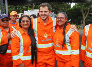 Prefeito Renato Junior entrega novos caminhões de lixo e anuncia reforço na limpeza de Manaus