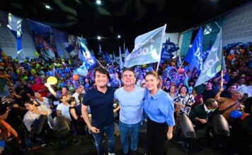 Com David Almeida, lançamento de Jender Lobato reúne nomes da política e da cultura em Manaus