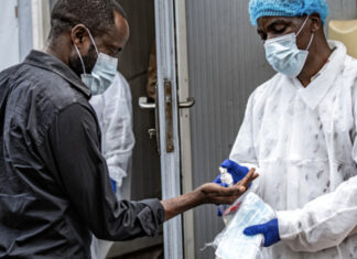 Voluntários brasileiros morrem no Congo devido a surto de Ebola