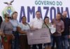 Roberto Cidade entrega 870 cartões do Auxílio Estadual em ação com serviços na zona Norte de Manaus