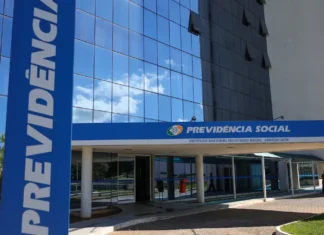 INSS paga segunda parcela do 13º a aposentados e pensionistas