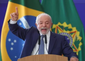 Lula cumpre agenda no Amazonas com anúncios de mais de R$ 7 bilhões em investimentos