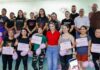 Primeira-dama Thaisa Cidade entrega de certificados para alunas de curso de defesa pessoal