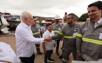 Serafim Corrêa, vice-governador, visita o Complexo Azulão, maior projeto onshore de gás do país em Silves
