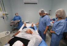 Governador Roberto Cidade acompanha cirurgias no Hospital Alfredo da Matta